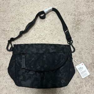 Lululemon All Night Festival 5L Bag